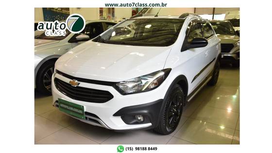 CHEVROLET ONIX 1.4 MPFI ACTIV 8V FLEX 4P AUTOMÁTICO CHEVROLET ONIX 1.4 MPFI ACTIV 8V FLEX 4P AUTOMÁTICO